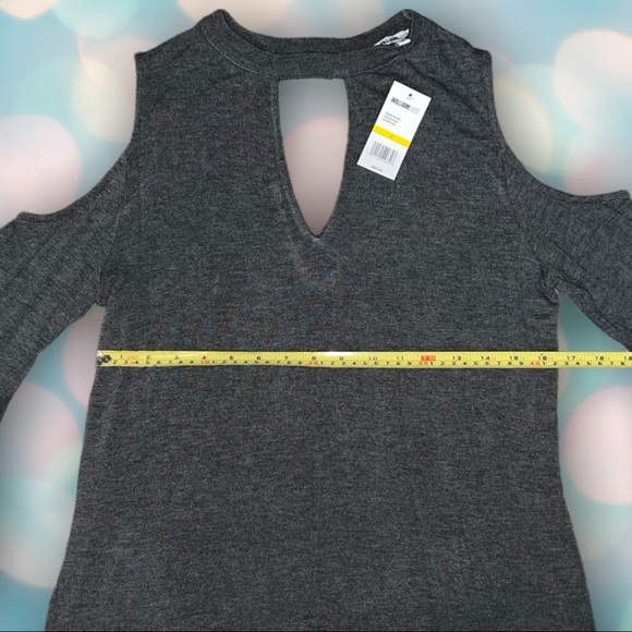 BRAND NEW William Rast Women’s Cold Shoulder Cut Out Ruffle Sweater Size M - Picture 3 of 5